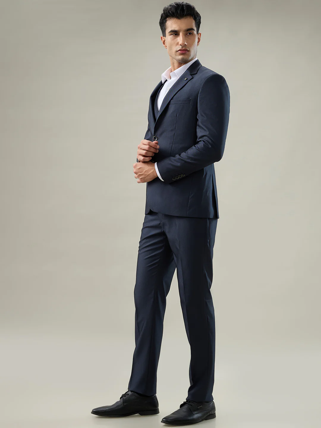 Raymond Men Regular Fit Structure Pattern Poly Viscose Blend Full Sleeve Suit - Image 3