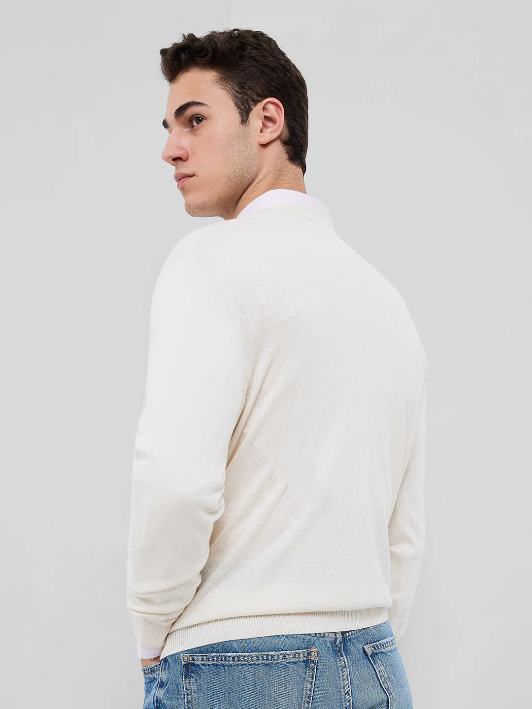 Raymond Men White Solid Contemporary Fit Silk Blend Sweatshirt - Image 3
