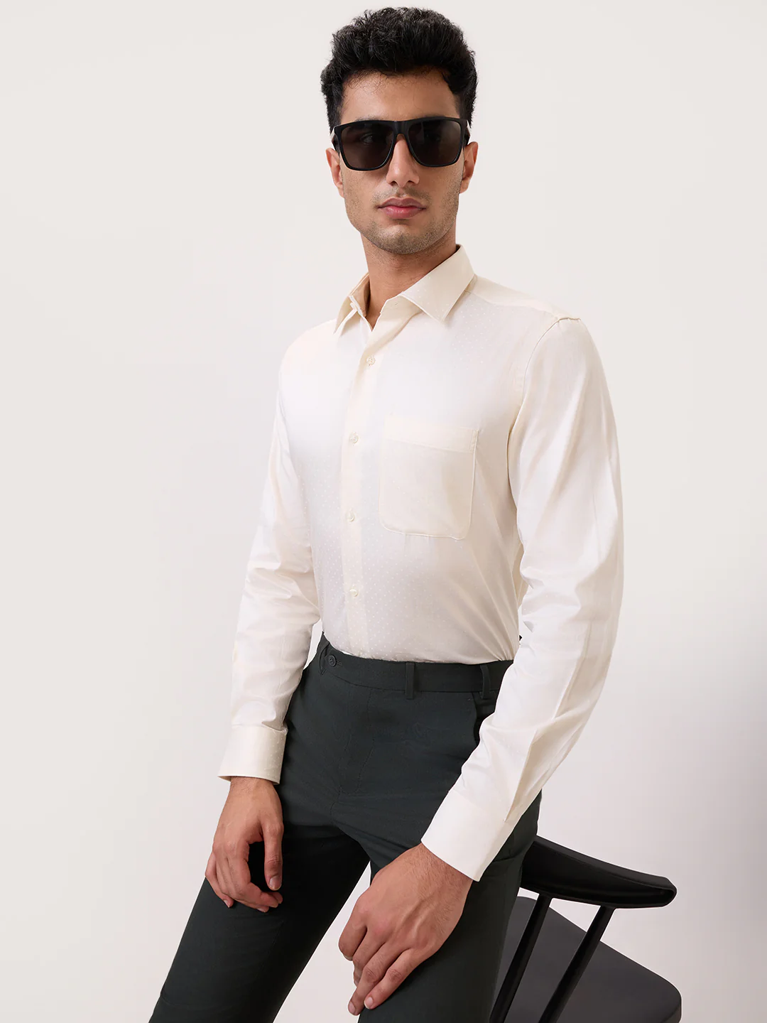 Raymond Men Yellow Structure Contemporary Fit Cotton Formal Shirt