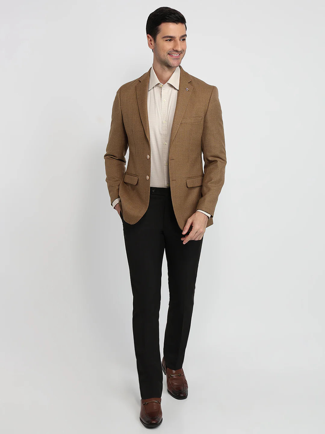 Raymond Men Yellow Structure Contemporary Fit Polyester Blend Blazer - Image 5