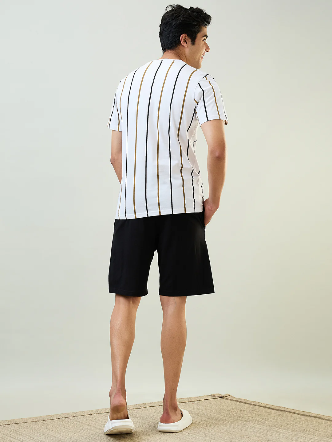 Sleepz Men Black Solid Cotton T-shirt with Short - Image 3