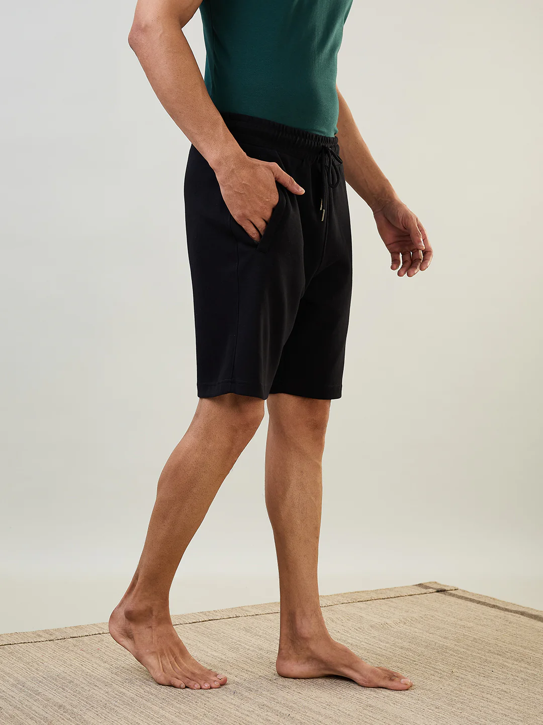 Sleepz Men Black Solid Regular Fit Cotton Blend Shorts - Image 2