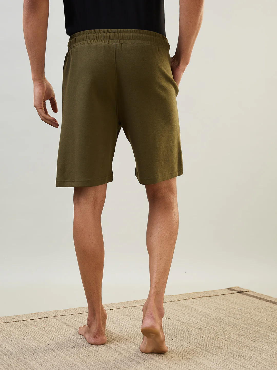 Sleepz Men Green Solid Regular Fit Cotton Blend Shorts - Image 3