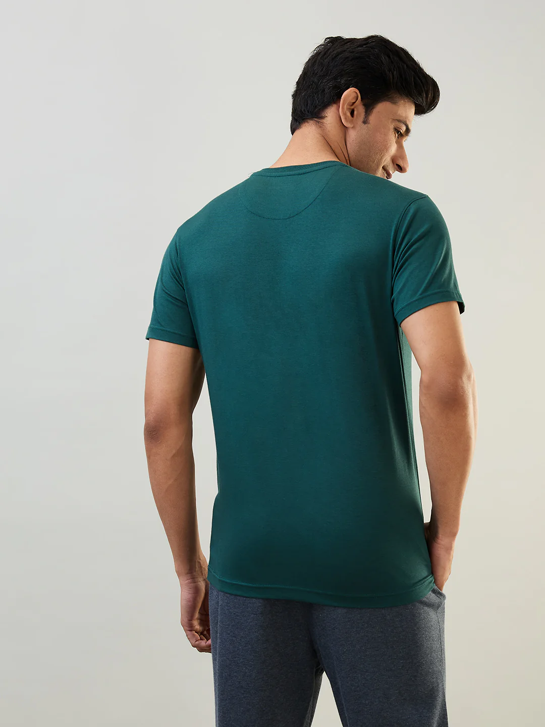 Sleepz Men Green Regular Fit Solid Round Neck Collar T-Shirt - Image 3