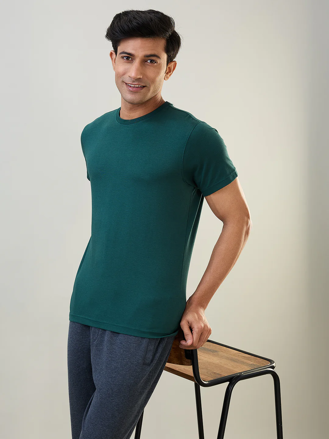 Sleepz Men Green Regular Fit Solid Round Neck Collar T-Shirt - Image 4