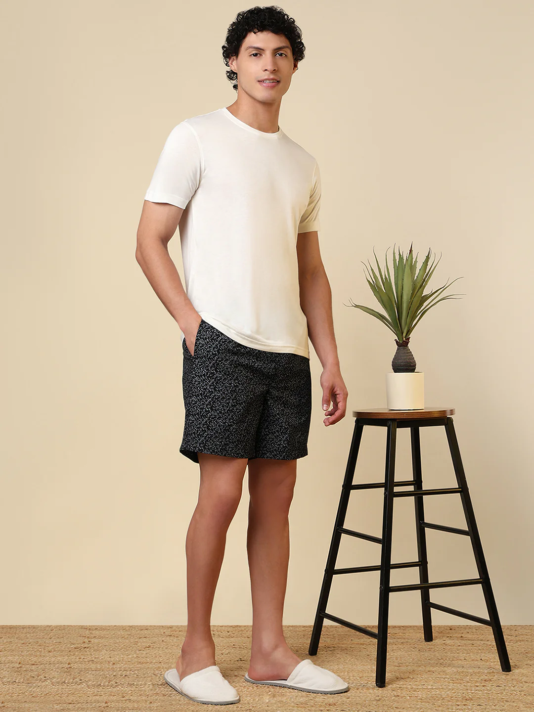 Sleepz Men White Solid Regular Fit Cotton T-Shirt - Image 5