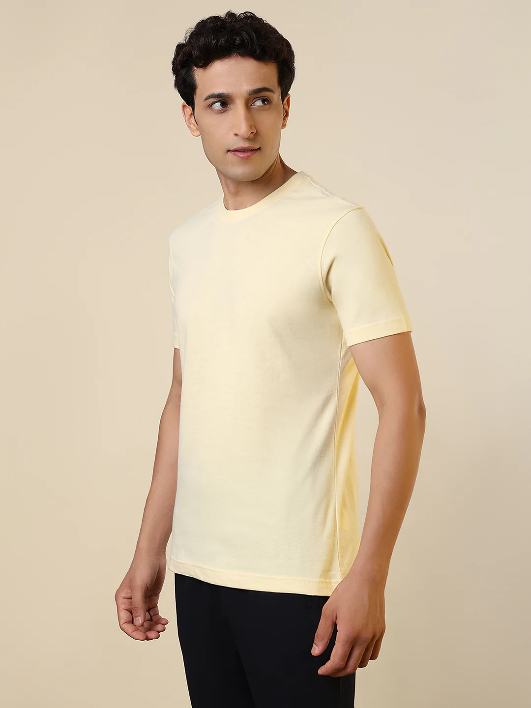 Sleepz Men Yellow Solid Regular Fit Cotton T-Shirt - Image 2